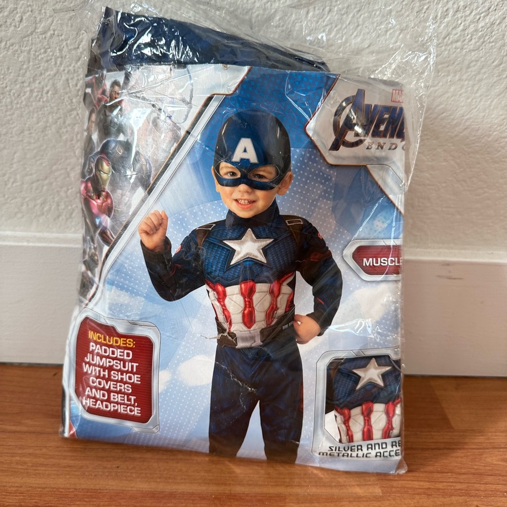 Kids Captain America Marvel Costume Size 3-4t.
